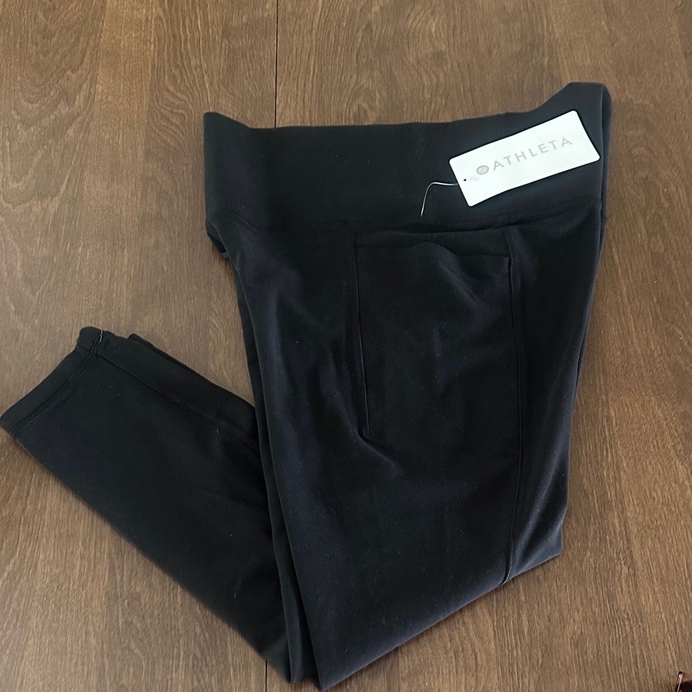 Athleta SALUTATION Stash Pocket 7/8 Tight NWT Size L